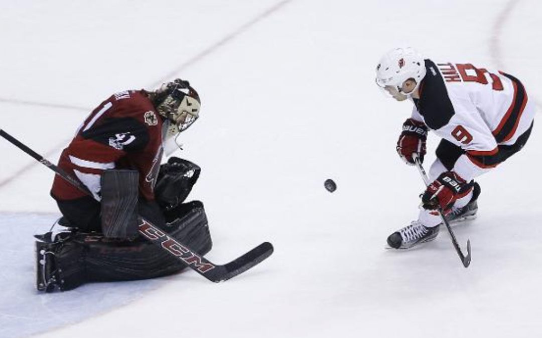 Coyotes hold off Devils in third period