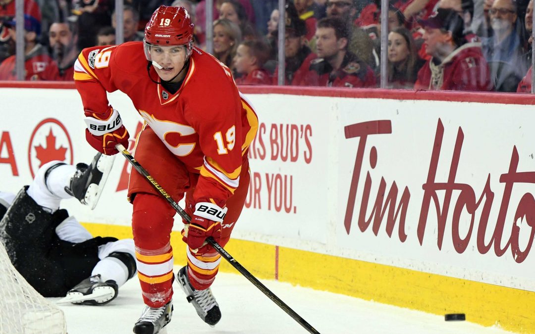 Matthew Tkachuk levels Drew Doughty with elbow to the face