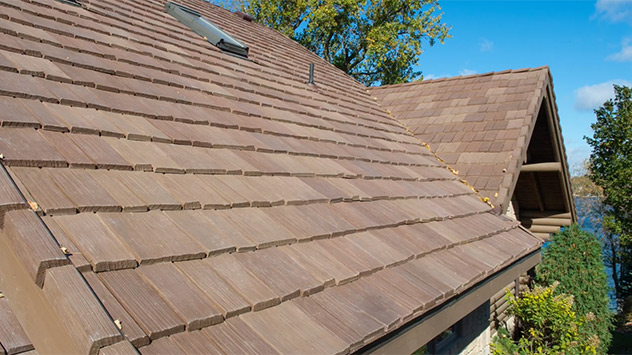 DaVinci Roofscapes Cedar Shake Roof: Real Versus Synthetic