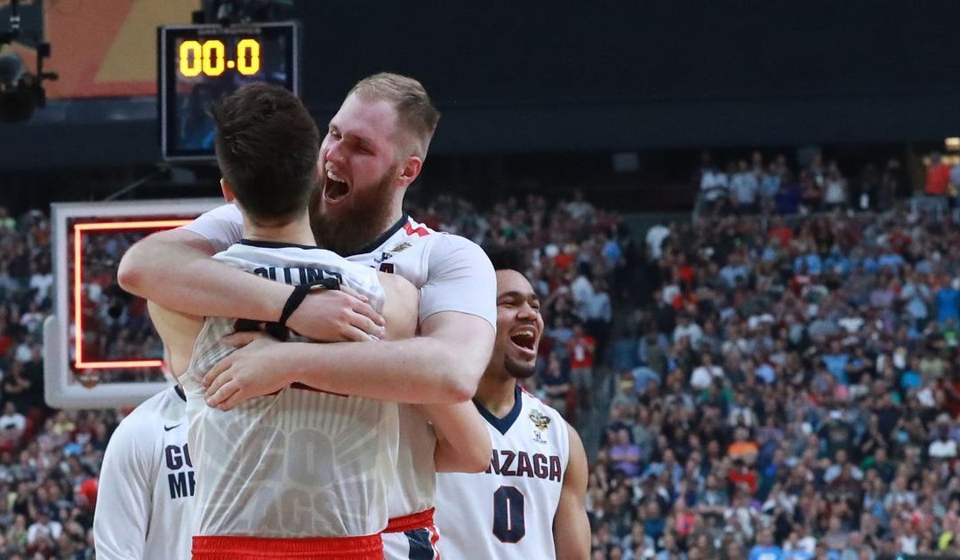 Gonzaga advances to national title game with win over South Carolina