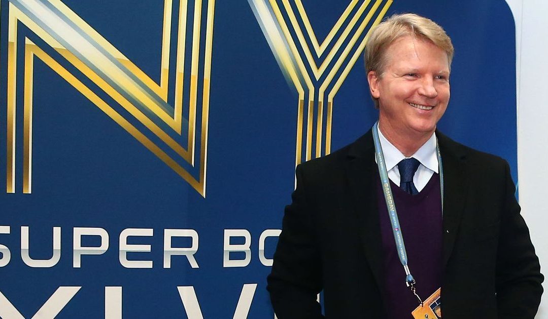 CBS leaves door open for Phil Simms’ return after hiring Tony Romo to replace him