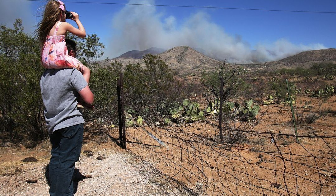 Mulberry Fire forces evacuation south of Tucson