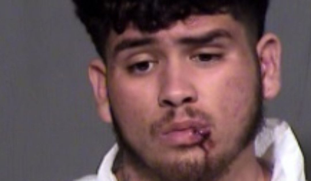 18-year-old was driver of stolen vehicle in Phoenix robbery, chase