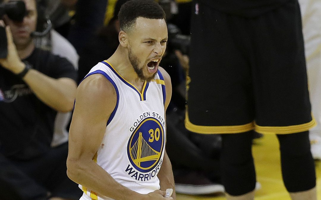 Kevin Durant, Stephen Curry give Warriors 2-0 Finals lead over Cavs