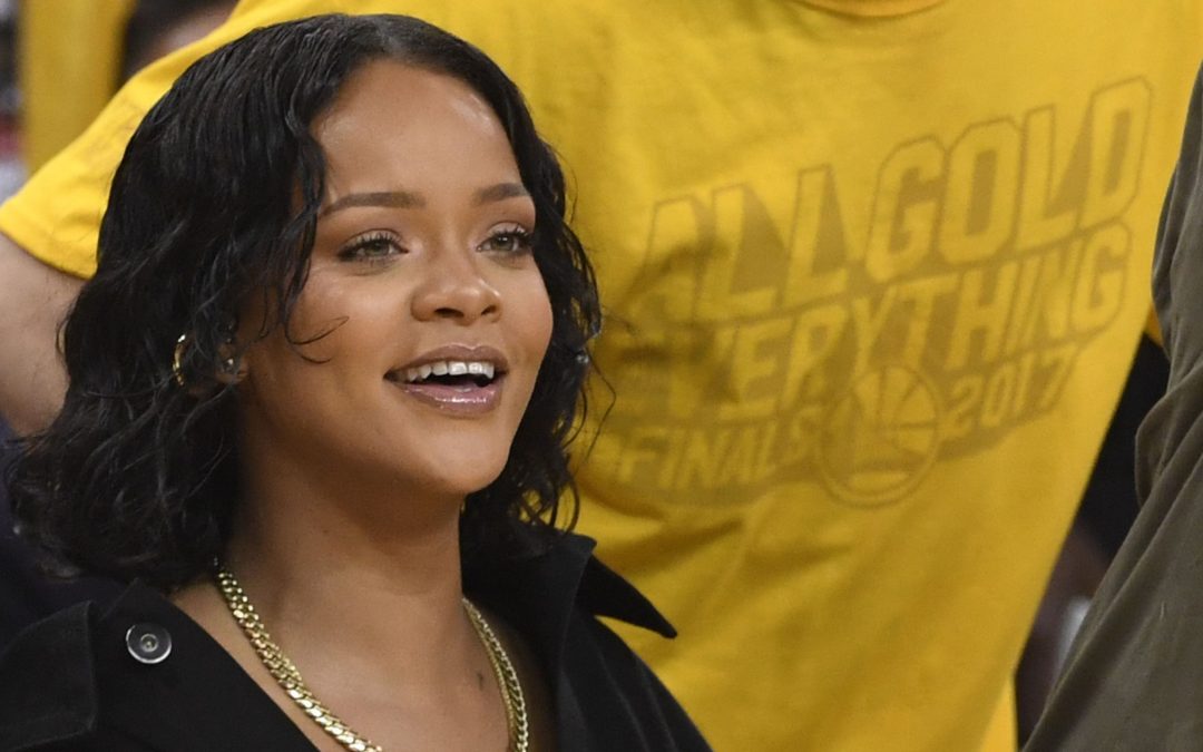 Kevin Durant sends love to Rihanna after Warriors win title