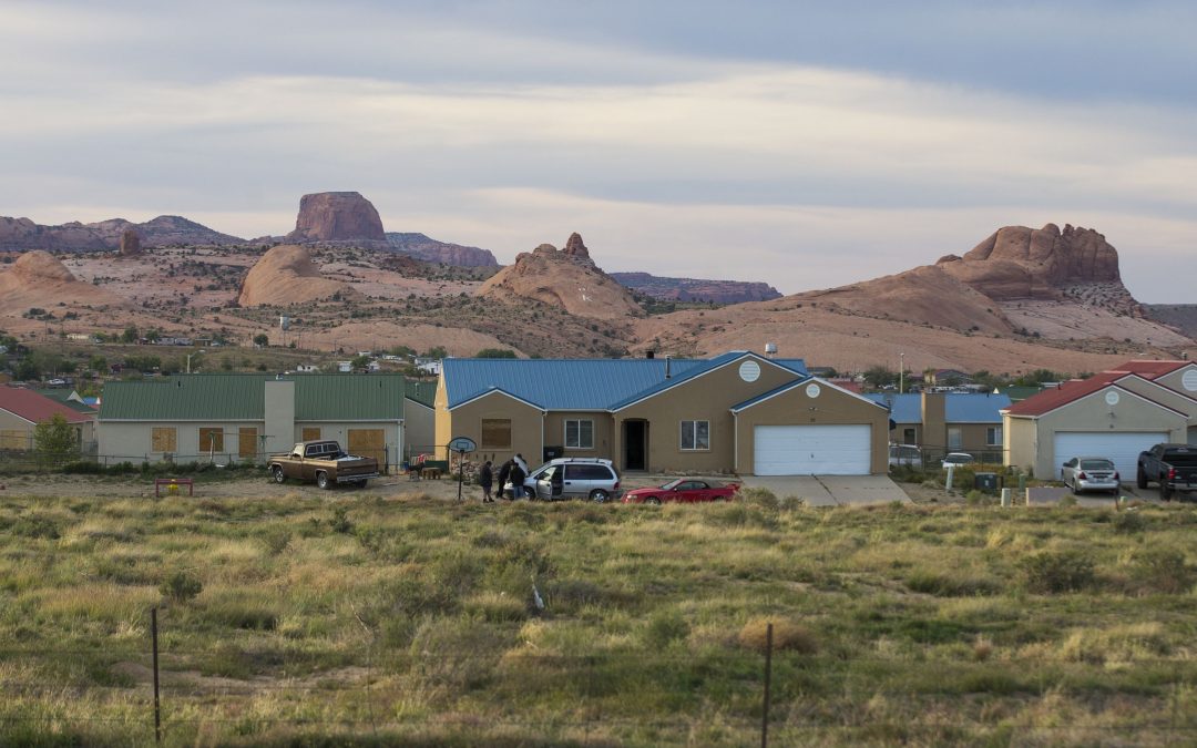 Republic/azcentral coverage of Navajo housing crisis wins award