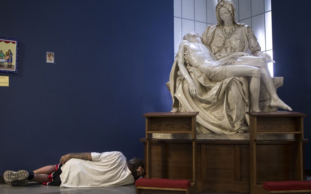 St. Vincent de Paul opens doors for those needing relief from AZ heat