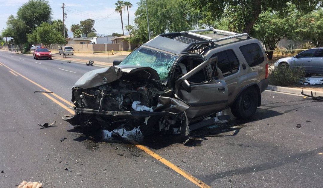 One person killed in West Phoenix crash