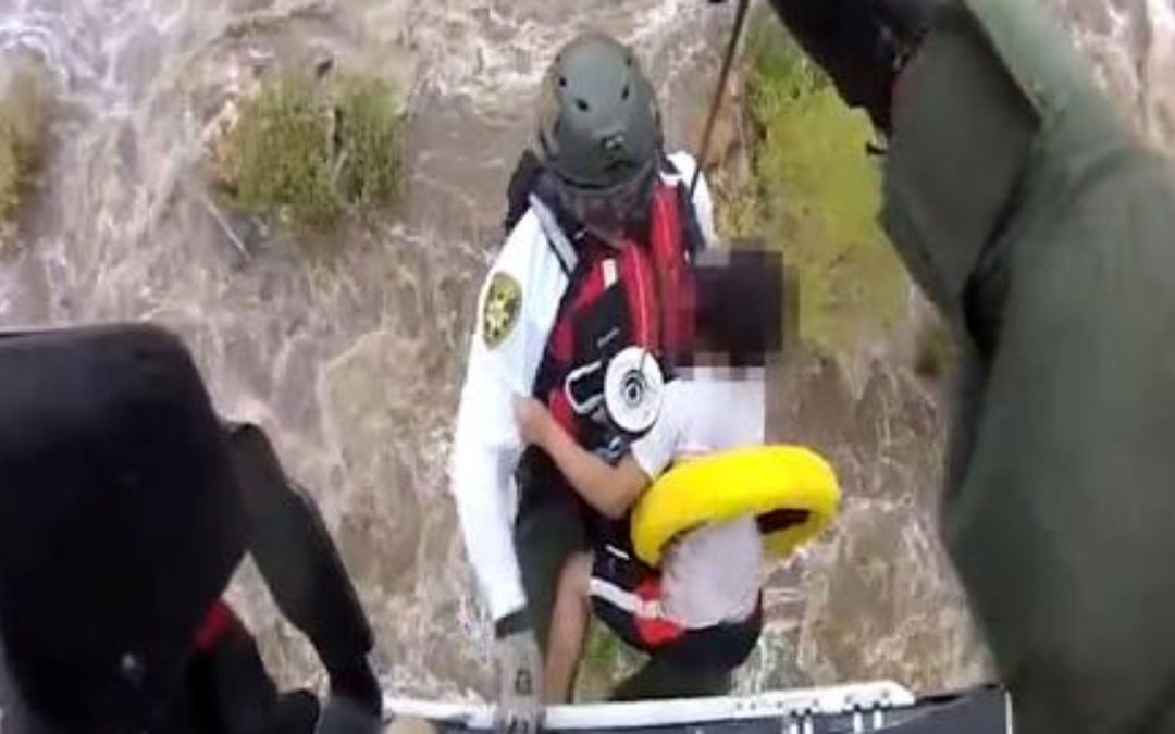 Dramatic footage shows hiker rescue at Tanque Verde Falls
