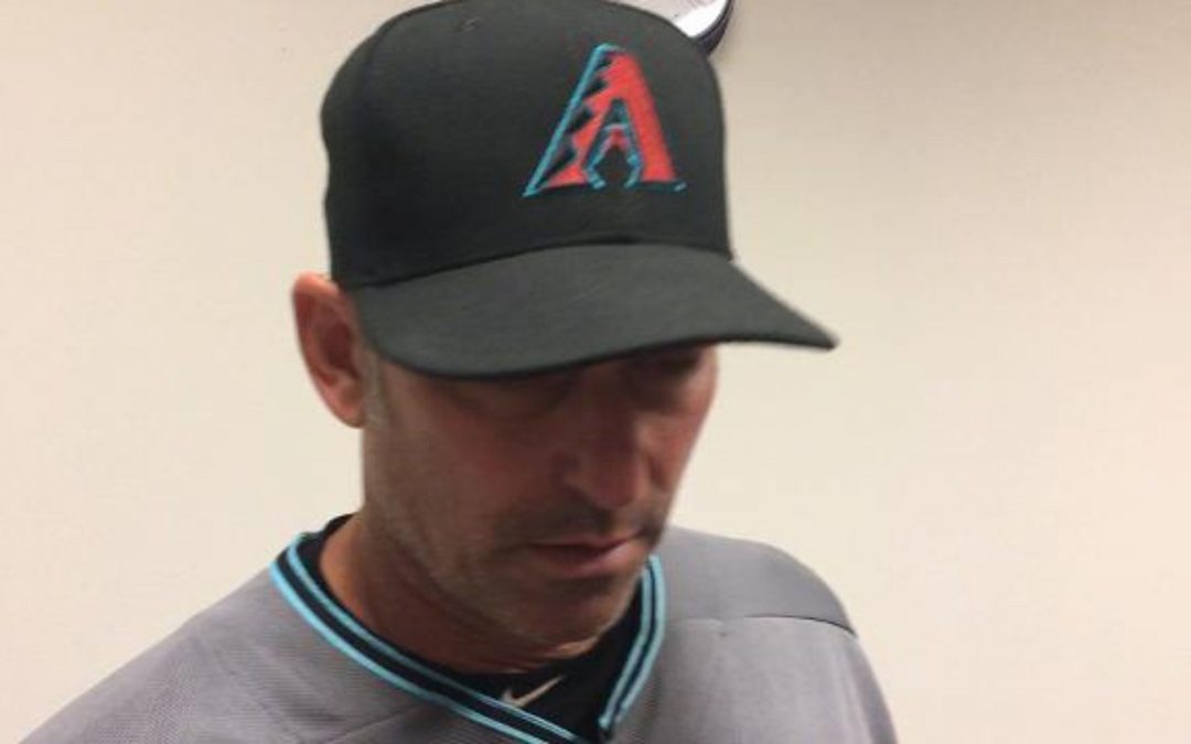 D-Backs manager Tony Lovullo on Robbie Ray’s condition