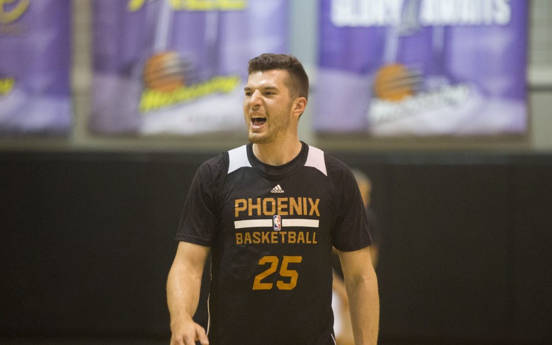 Phoenix Suns 2nd-rounder Alec Peters not letting injury slow him down
