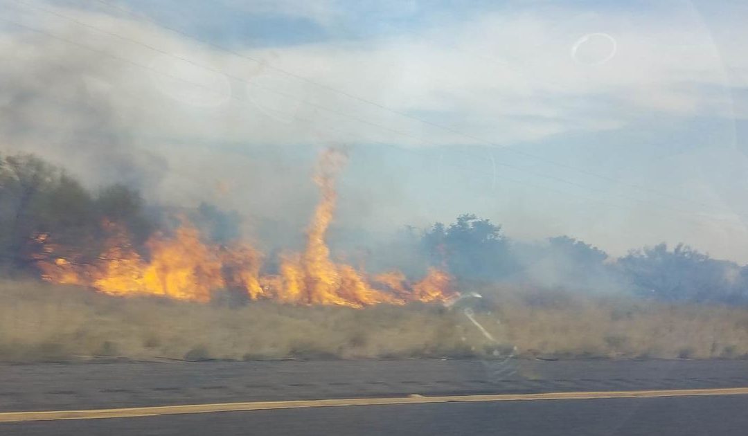 Lanes reopen after brush fire on I-17 near Sunset Point