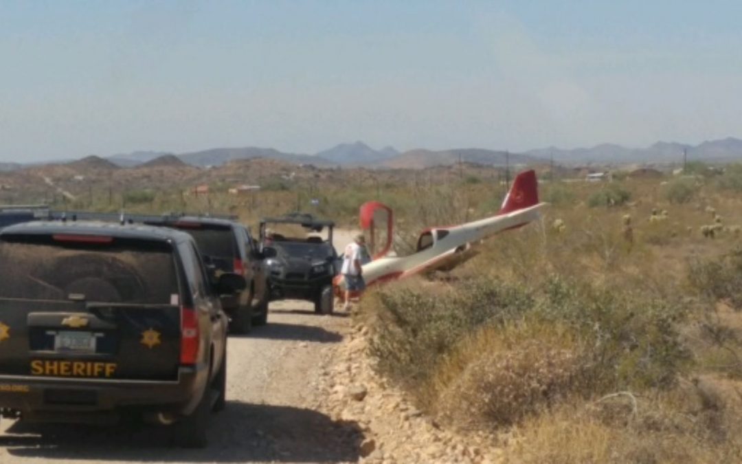 Pilot OK after small plane crashes near I-17, New River Road
