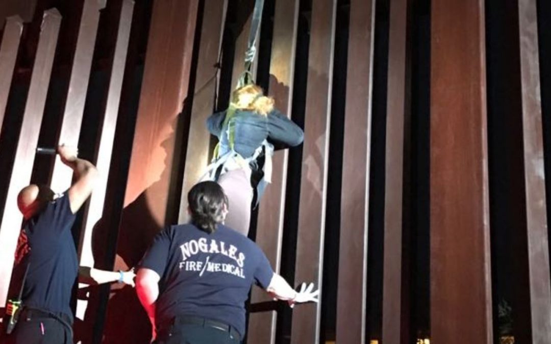 Woman found dangling from U.S.-Mexico border fence near Nogales