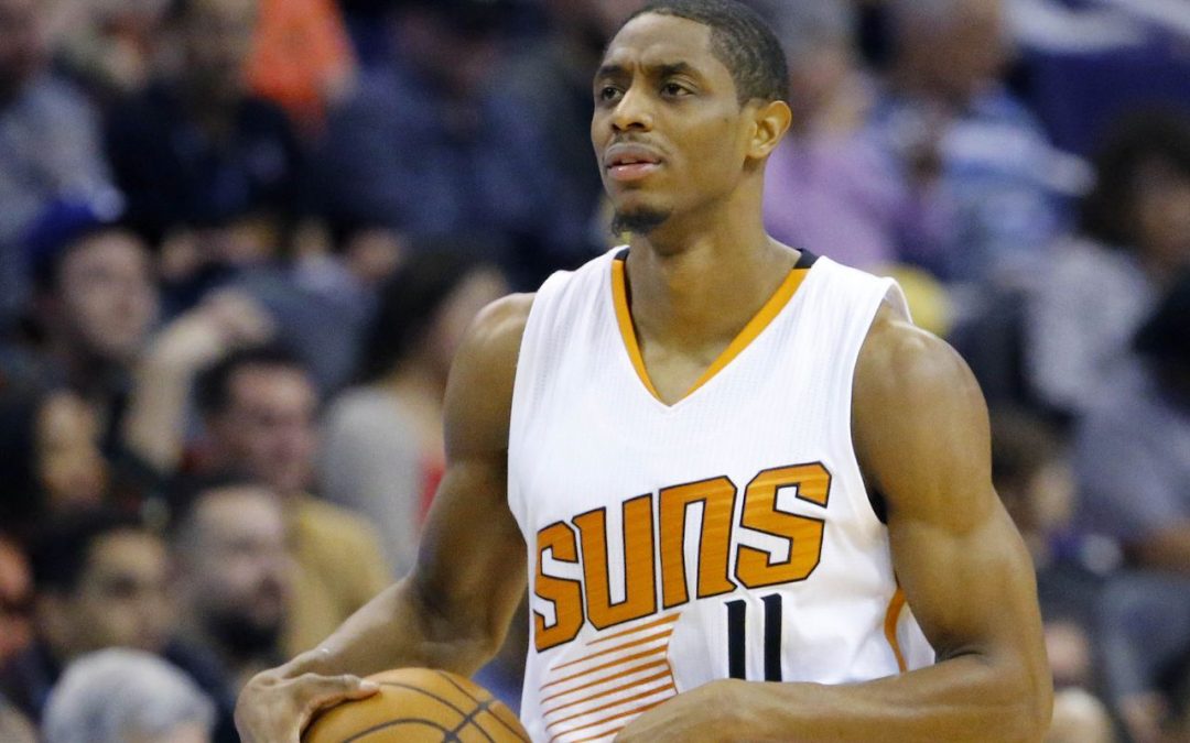 Phoenix Suns guard Brandon Knight likely to miss season after suffering torn ACL