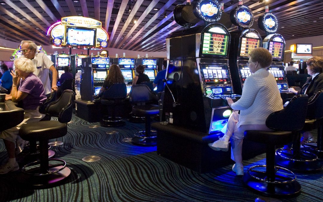 10 best casinos in Arizona to gamble play and stay! Vee Quiva, Del Sol and more.