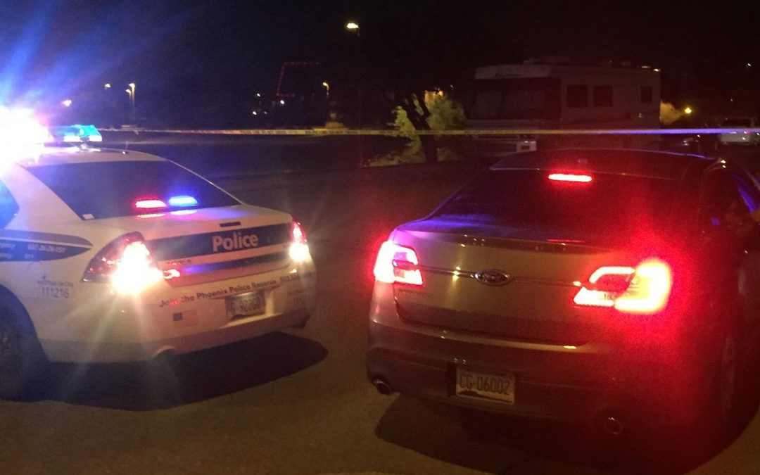 Phoenix police shoot 17-year-old suspected robber they say had handgun