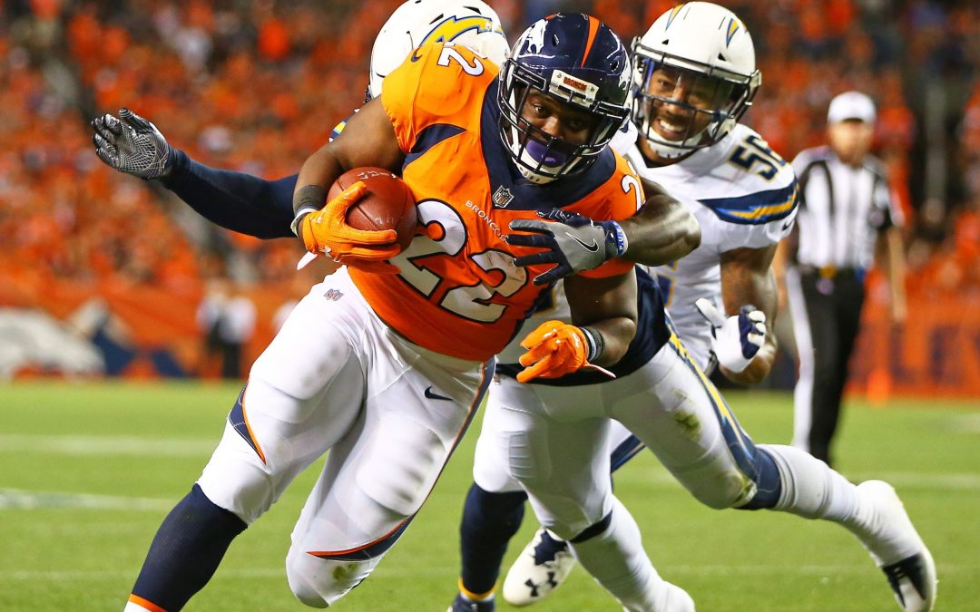 Broncos block field goal in final seconds, outlast Chargers 24-21