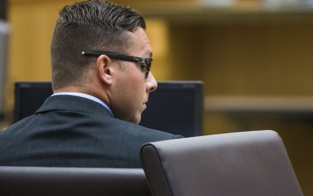 Mesa officer wants to take stand in murder trial to change testimony