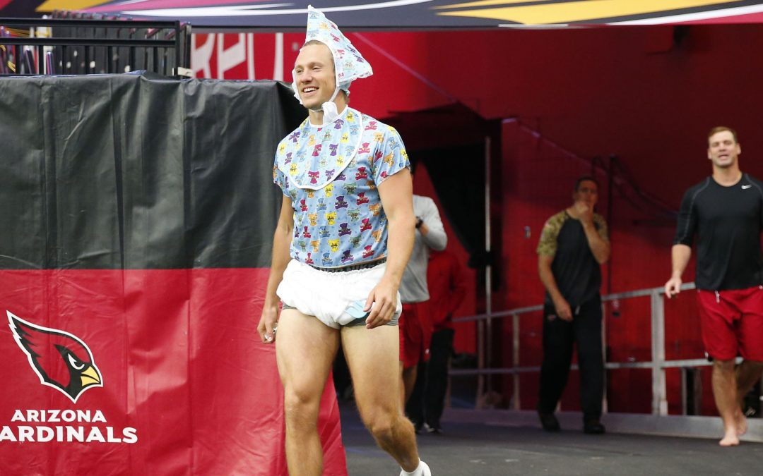 Cardinals QB Blaine Gabbert takes the field dressed as baby