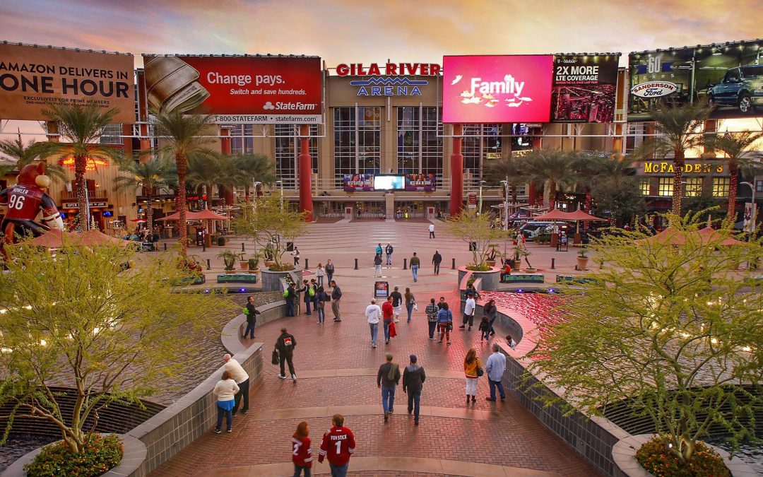 Glendale extends contract for company managing Coyotes arena