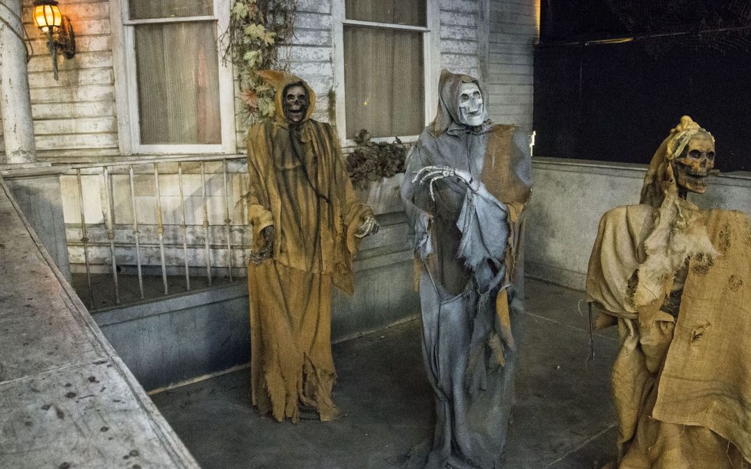 7 haunted houses in Phoenix for Halloween