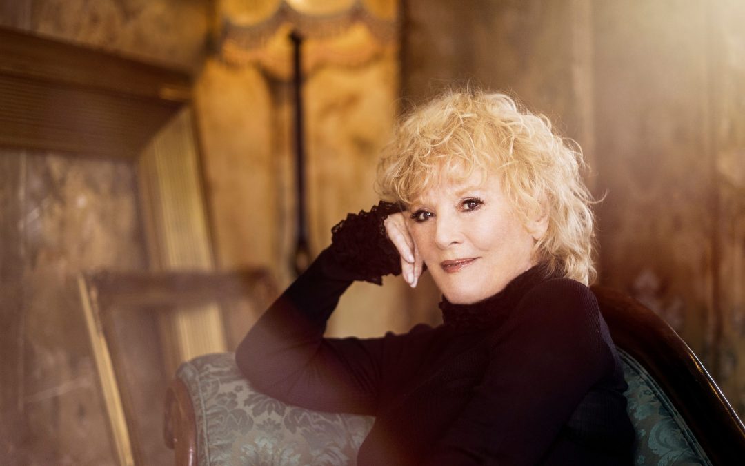 At age 86, ’60s singer Petula Clark refuses to defined by nostalgia