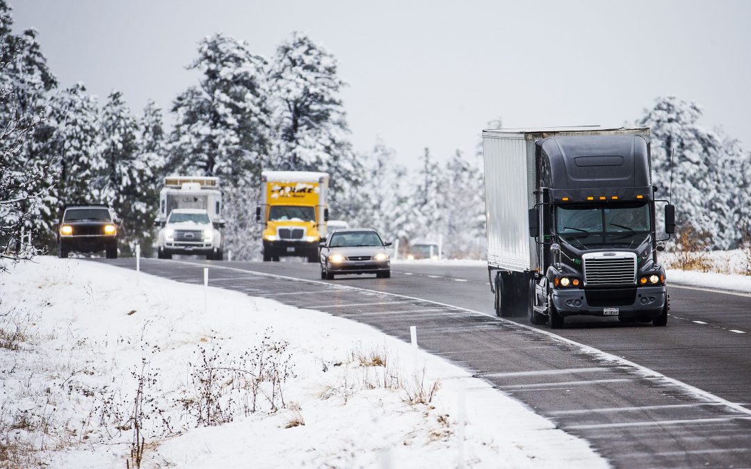 Northern Arizona hit with winter snow storm, travel warnings issued by ADOT