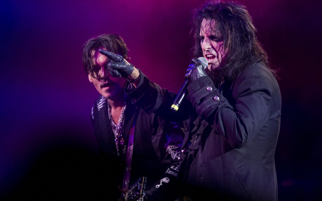 Alice Cooper’s Christmas Pudding rocked with Johnny Depp, Blue Oyster Cult and more