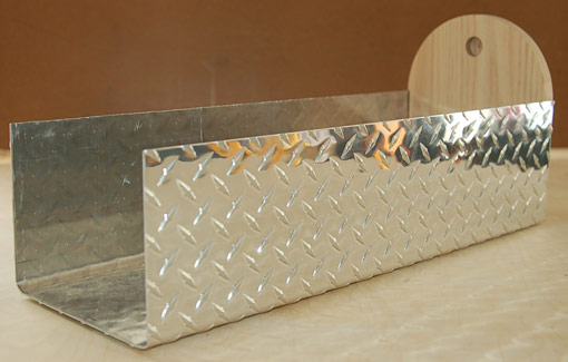 How to Build an Aluminum Diamond-Plate Toolbox