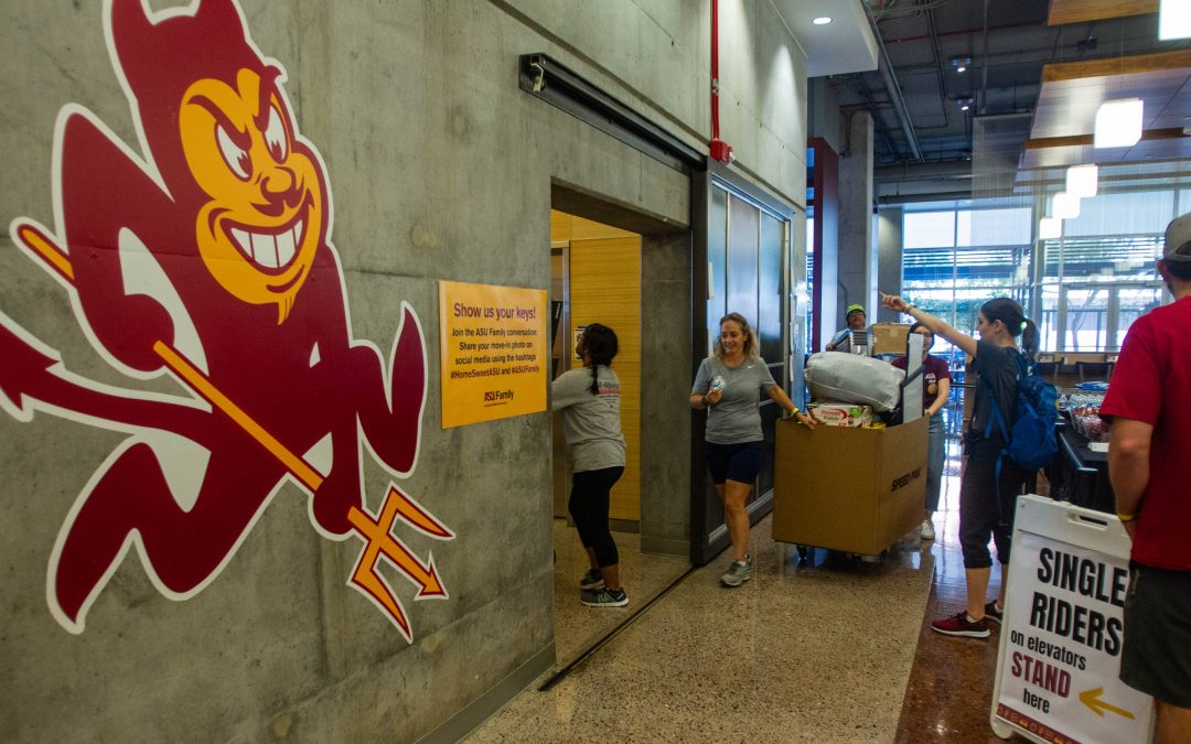 Hundreds of students move in to ASU’s downtown Phoenix dorms