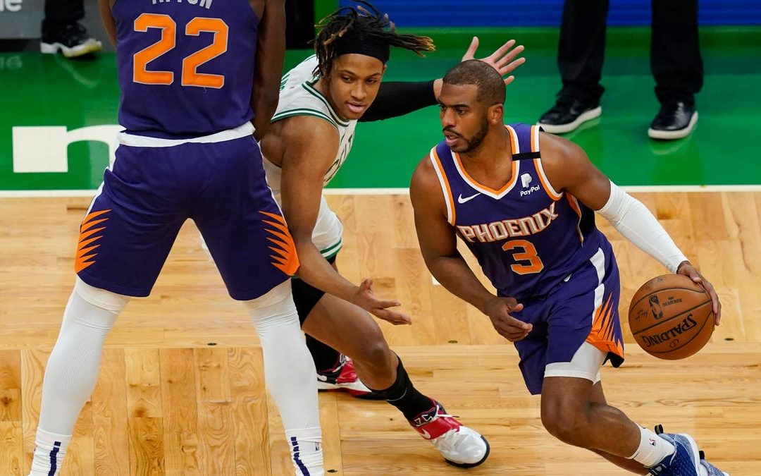 Photos: Phoenix Suns at Boston Celtics