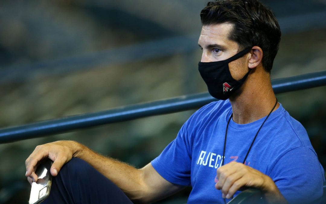 Diamondbacks GM Mike Hazen taking ‘physical leave of absence’